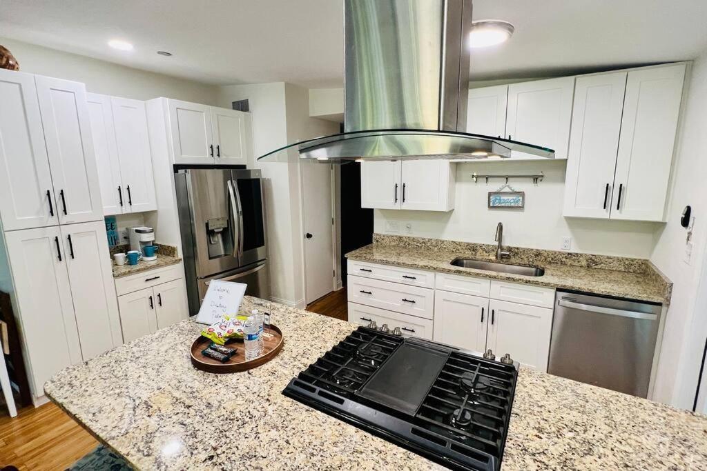 קייפ קנוורל Luxury 2/2 Private Oasis W/Hot Tub Walk To Beach מראה חיצוני תמונה